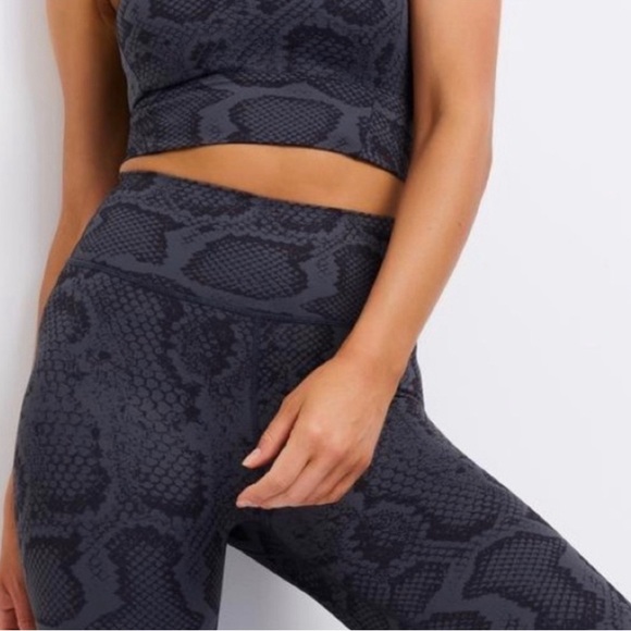 NWT ALLFENIX Leggings - Picture 2 of 8